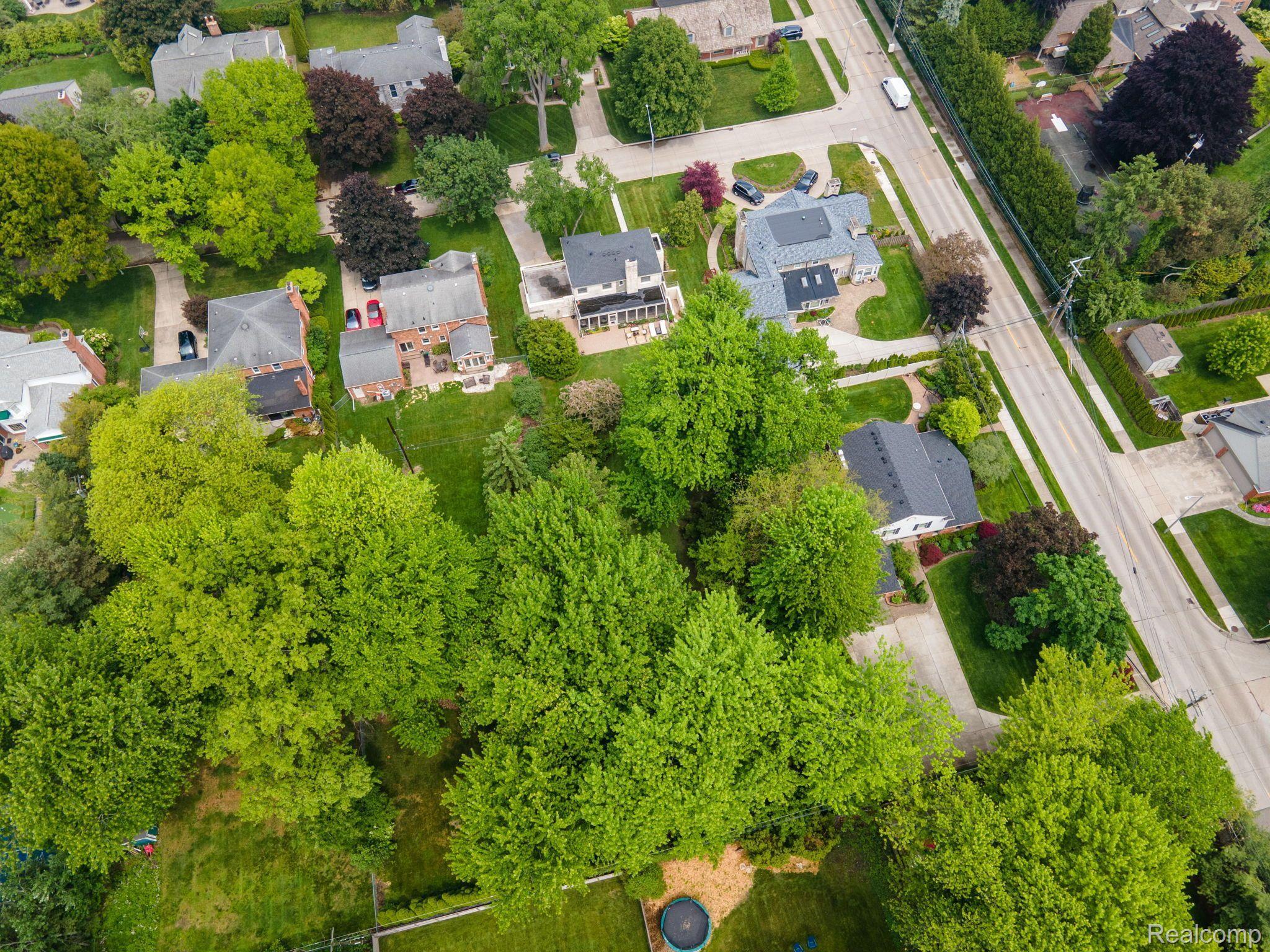 641 South Oxford Road Grosse Pointe, MI 48236 - Photo 51 of 57 641 S OXFORD Road, Grosse Pointe Woods