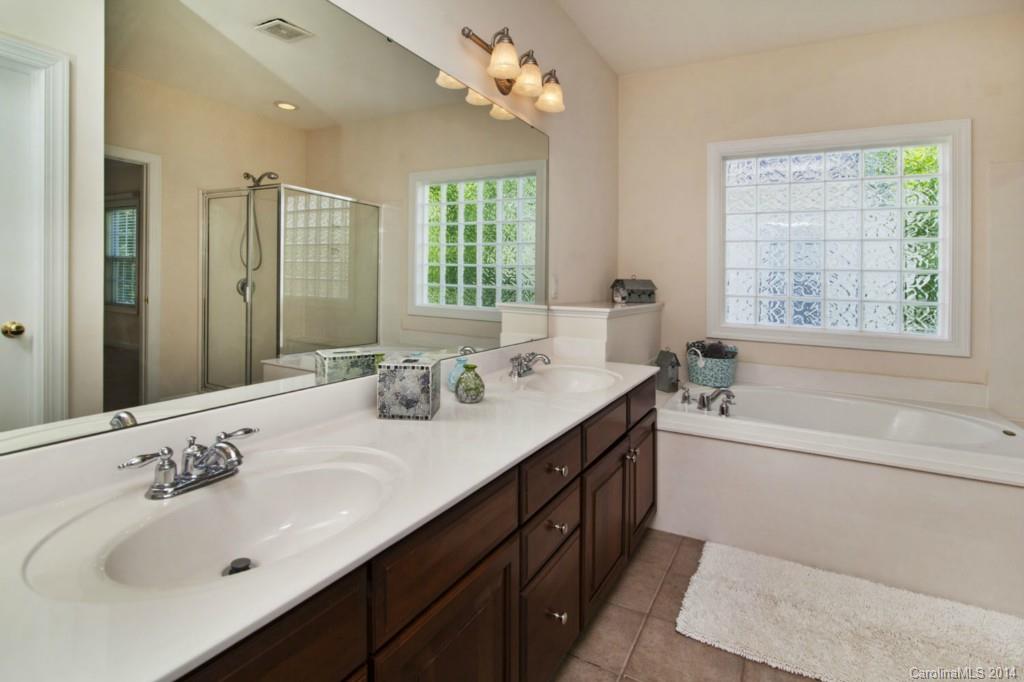 1729 Copperplate Road Charlotte, NC 28262 - Photo 13 of 23 Gallery Image 13