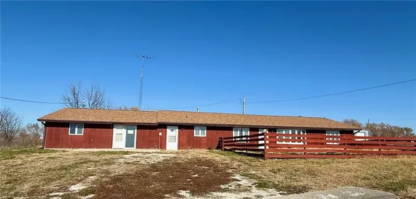 $131,880 | 1706 253rd Street, Hiawatha, KS 66434