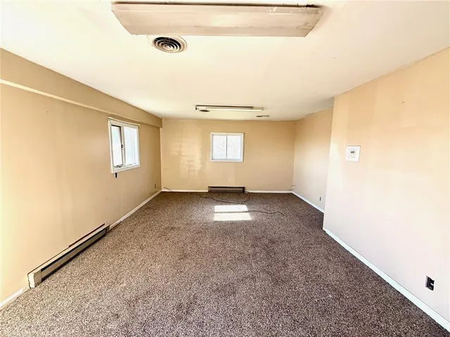 $157,000 | 1706 253rd Street, Hiawatha, KS 66434