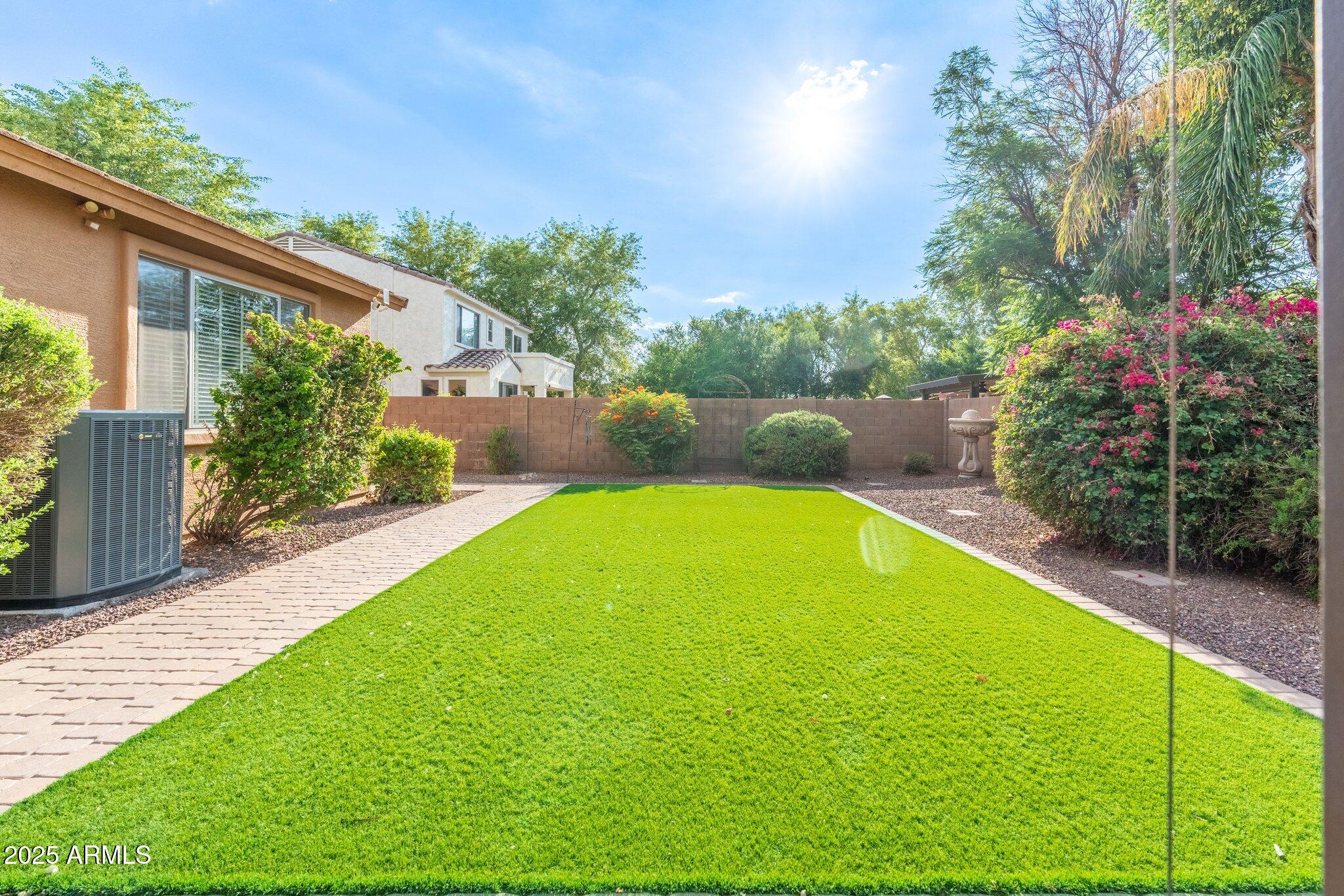 2124 West Harwell Rd. Phoenix, AZ 85041 - Photo 40 of 41 39-web-or-mls-DSC04579-HDR