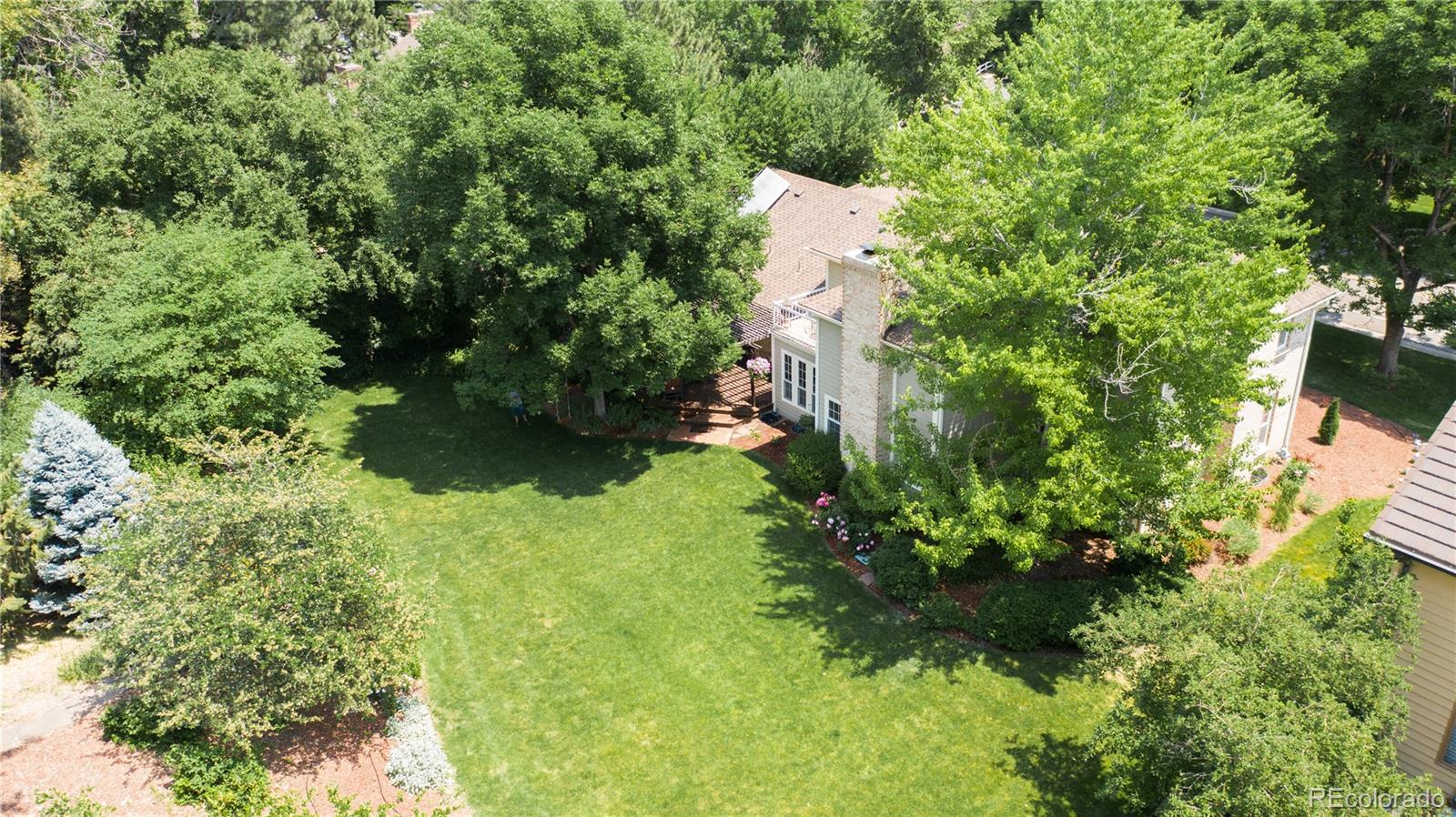 7 Middlefield Road Littleton, CO 80123 - Photo 33 of 39 a garden view