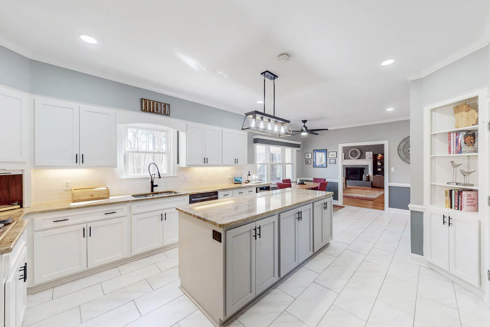 705 Whittington's Ridge Evans, GA 30809 - Photo 17 of 61 Island