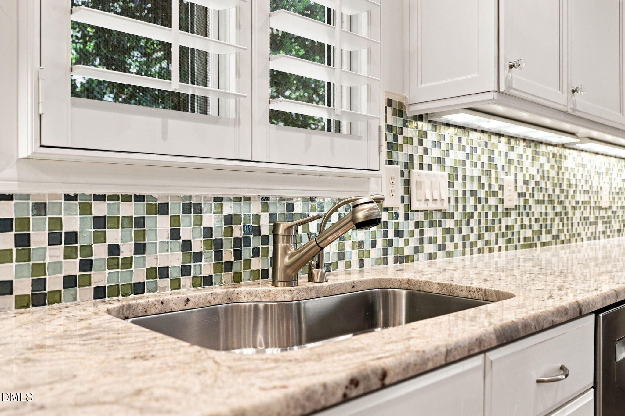 6804 Woodhaven Court Raleigh, NC 27615 - Photo 11 of 41 Kitchen