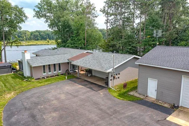 $474,900 | 5007 South 42nd Street, Climax, MI 49034