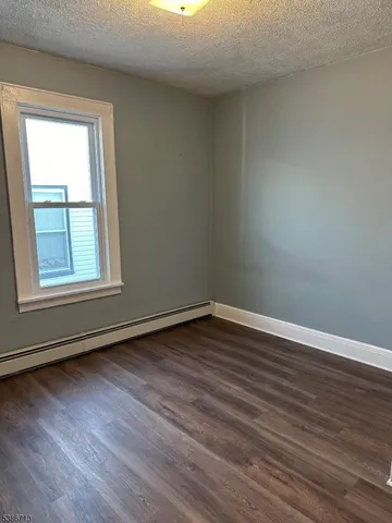 $2,000 | 122 Buffalo Avenue, Unit 4, Paterson, NJ 07503