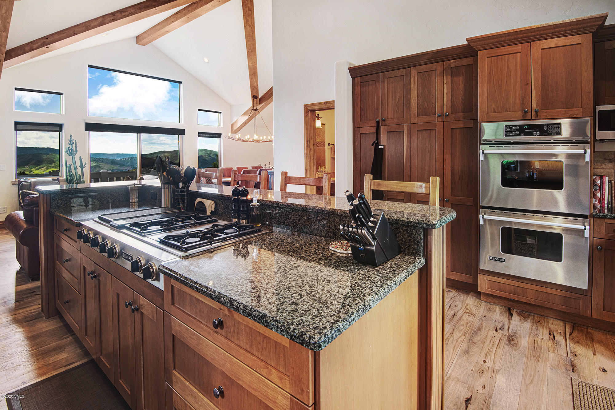 2420 Saddle Ridge Loop Avon, CO 81620 - Photo 4 of 51 2420-SaddleRdgeLp-MLS_09