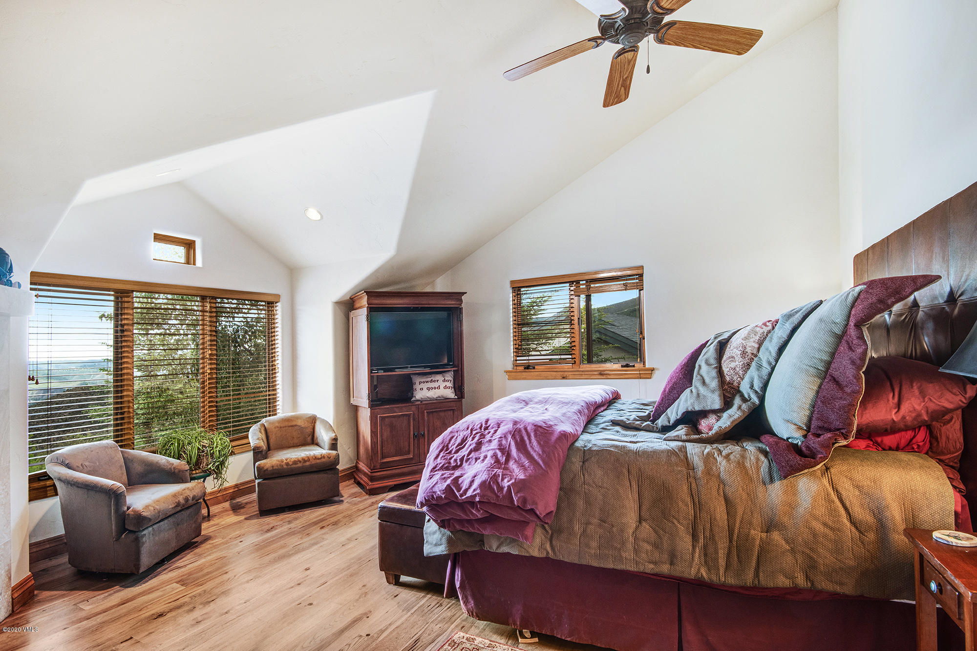 2420 Saddle Ridge Loop Avon, CO 81620 - Photo 8 of 51 2420-SaddleRdgeLp-MLS_10