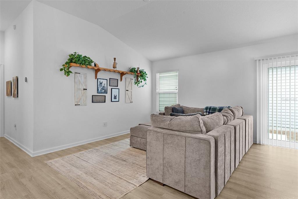 842 Spring Avenue The Villages, FL 34762 - Photo 12 of 53