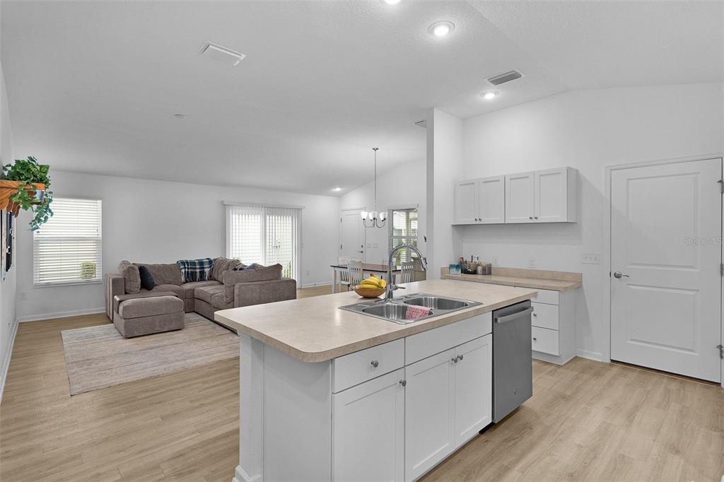 842 Spring Avenue The Villages, FL 34762 - Photo 15 of 53