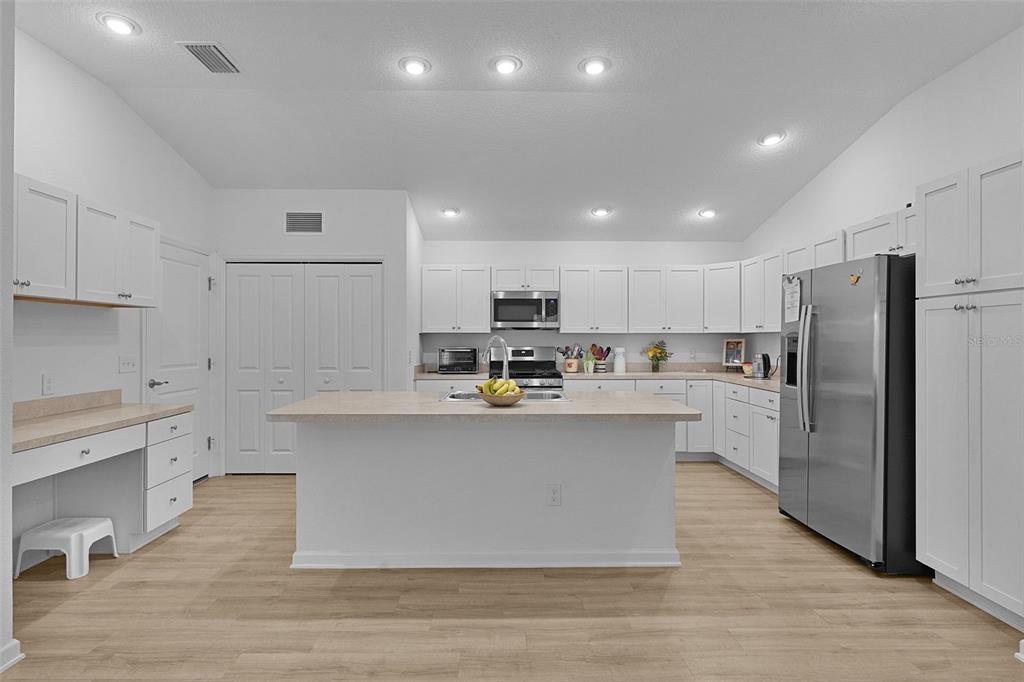 842 Spring Avenue The Villages, FL 34762 - Photo 17 of 53