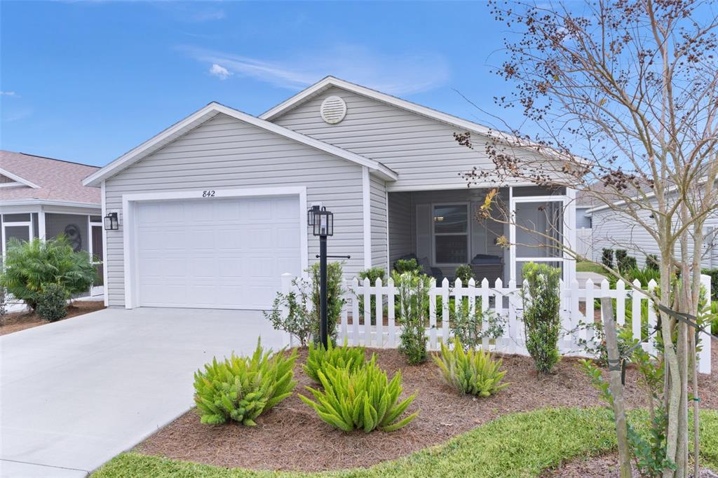 842 Spring Avenue The Villages, FL 34762 - Photo 52 of 53