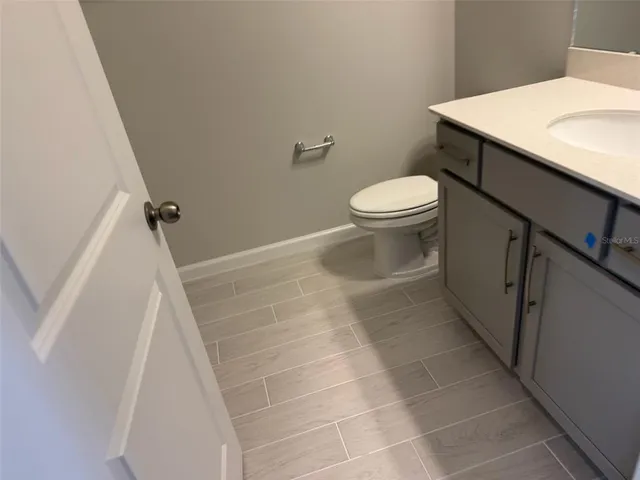 a view of walk in closet