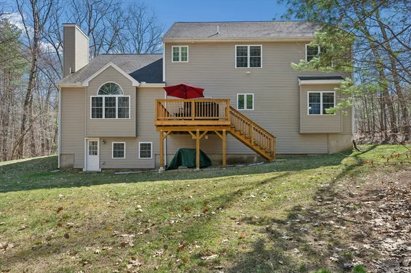 $825,000 | 320 Lincoln Circle, Northbridge, MA 01534