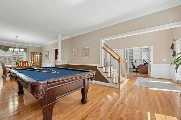 $825,000 | 320 Lincoln Circle, Northbridge, MA 01534