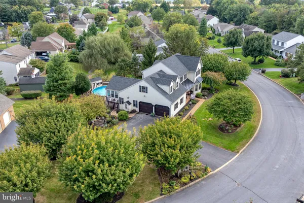 $610,000 | 5 Village Drive, Lititz, PA 17543