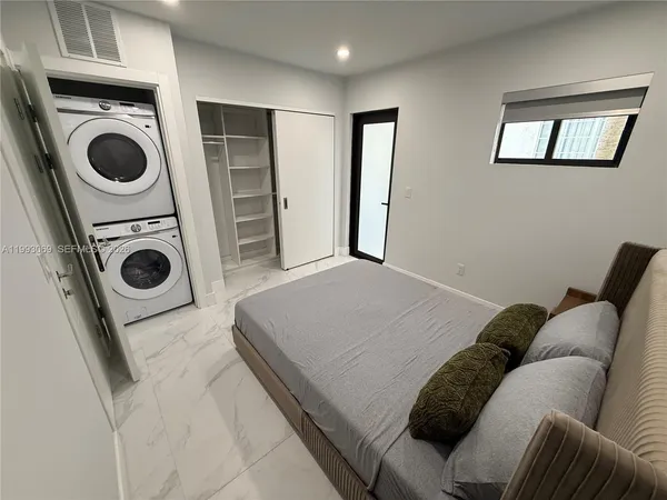 $2,700 | 944 Jefferson Avenue, Unit 13, Miami Beach, FL 33139