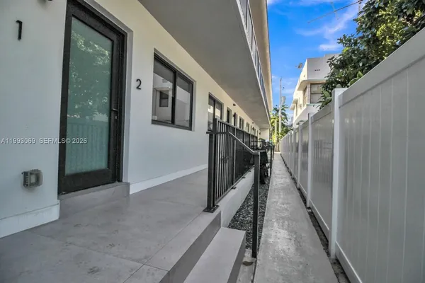 $2,700 | 944 Jefferson Avenue, Unit 13, Miami Beach, FL 33139
