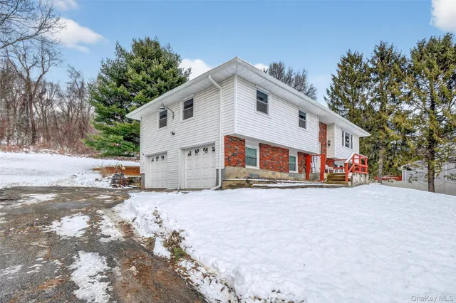 $414,999 | 93 Old Mill Road, Wallkill, NY 12589