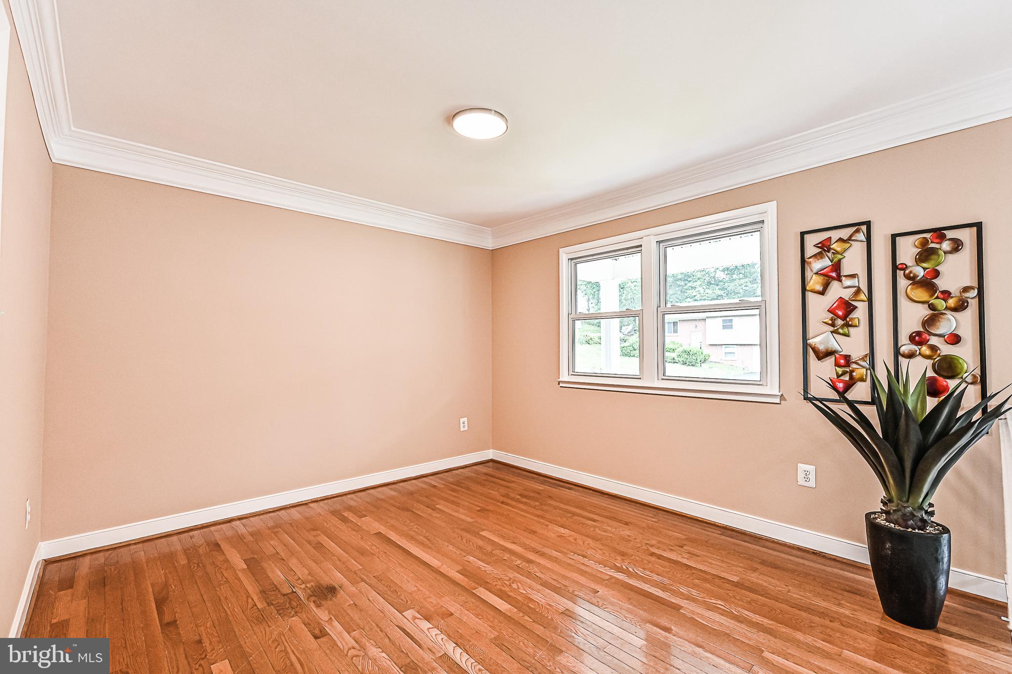 13522 Delaney Road Woodbridge, VA 22193 - Photo 12 of 29 Gallery Image 12