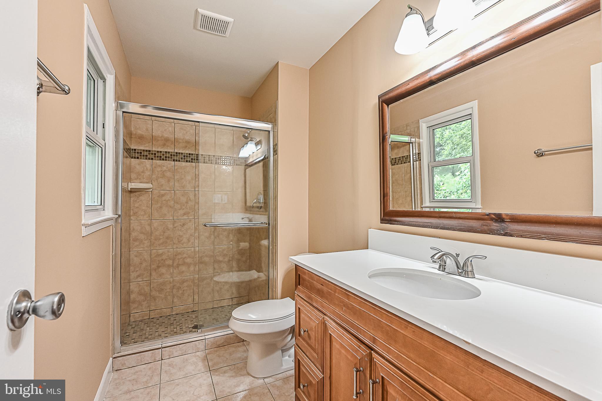 13522 Delaney Road Woodbridge, VA 22193 - Photo 18 of 29 Gallery Image 18