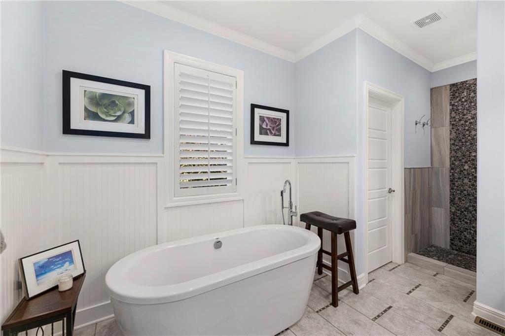 7874 Howe Circle Prairie Village, KS 66208 - Photo 12 of 28