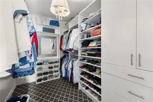 $849,000 | 7874 Howe Circle, Prairie Village, KS 66208