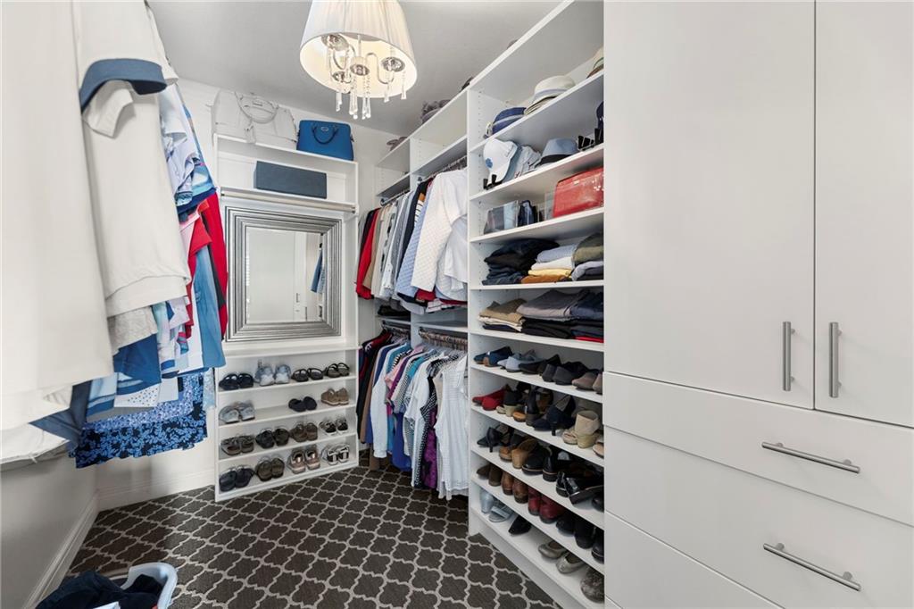 7874 Howe Circle Prairie Village, KS 66208 - Photo 14 of 28