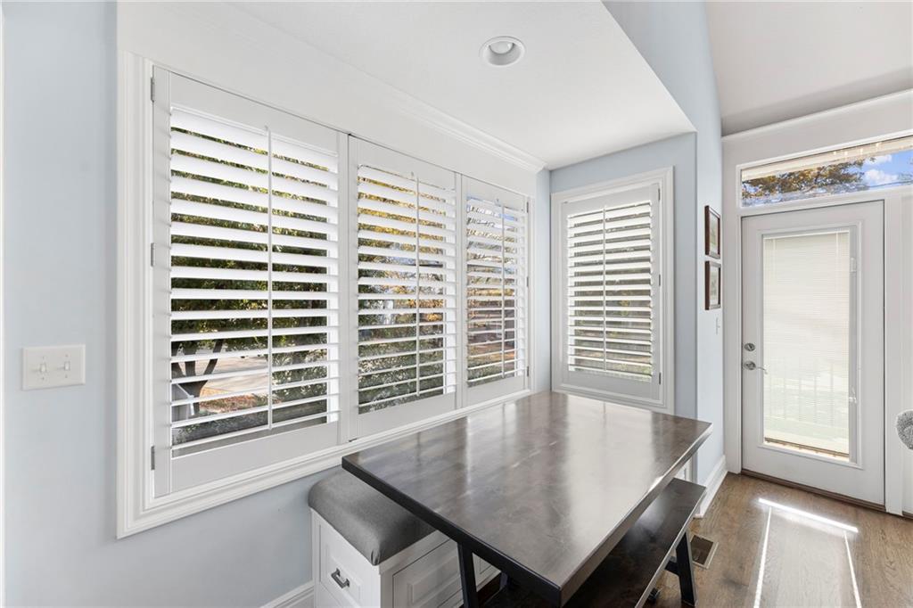 7874 Howe Circle Prairie Village, KS 66208 - Photo 8 of 28