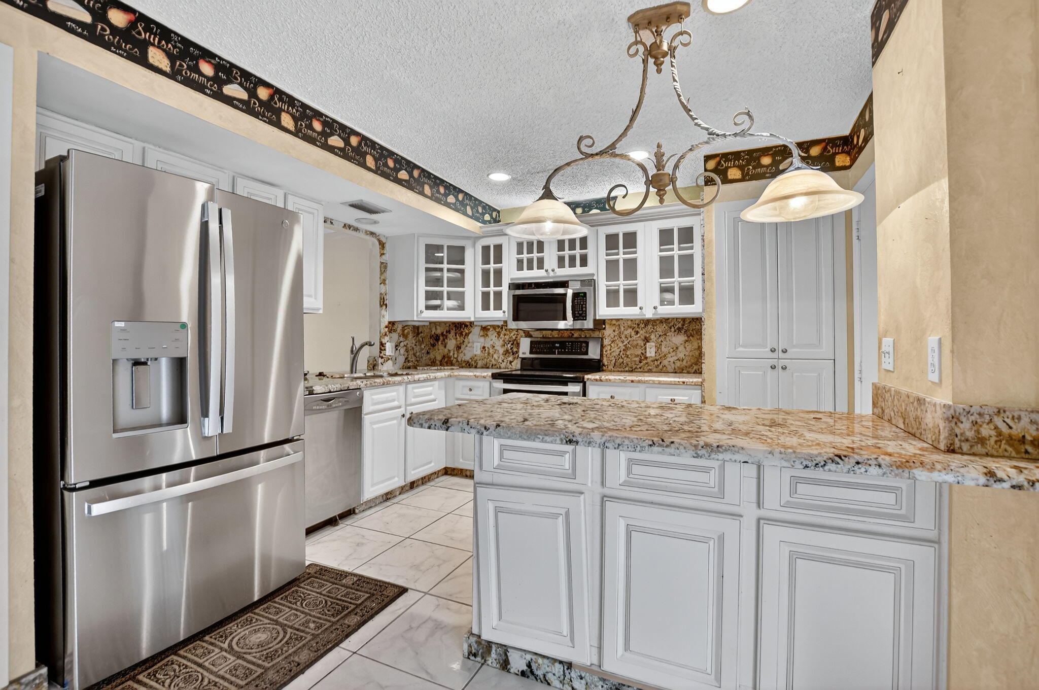 6758 Canary Palm Circle Boca Raton, FL 33433 - Photo 18 of 55 15-web-or-mls-035_DSC_1374