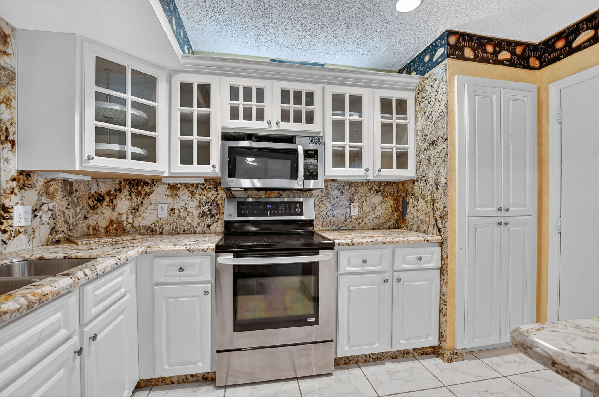 6758 Canary Palm Circle Boca Raton, FL 33433 - Photo 19 of 55 16-web-or-mls-036_DSC_1376