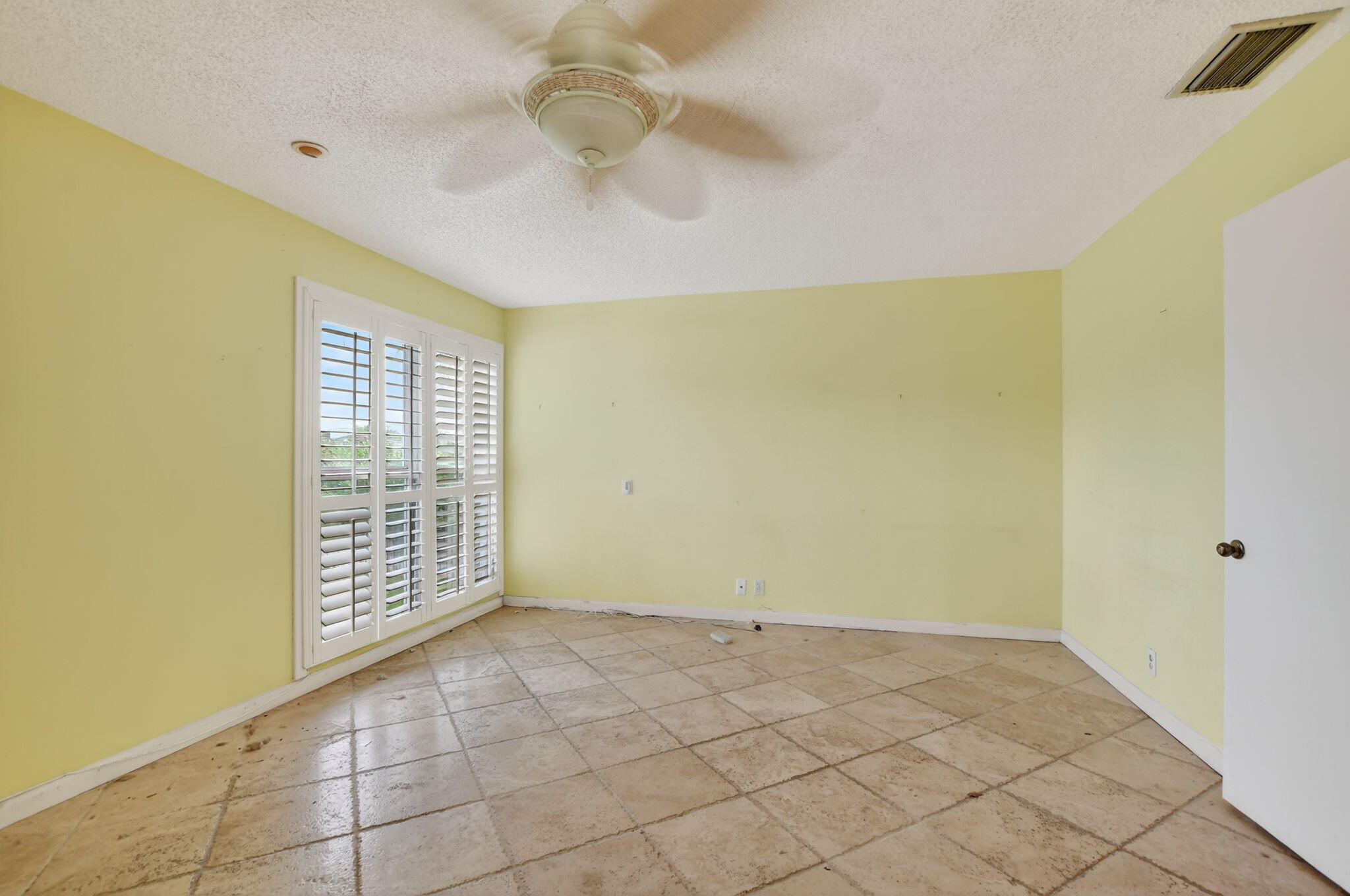 6758 Canary Palm Circle Boca Raton, FL 33433 - Photo 25 of 55 22-web-or-mls-021_DSC_1301