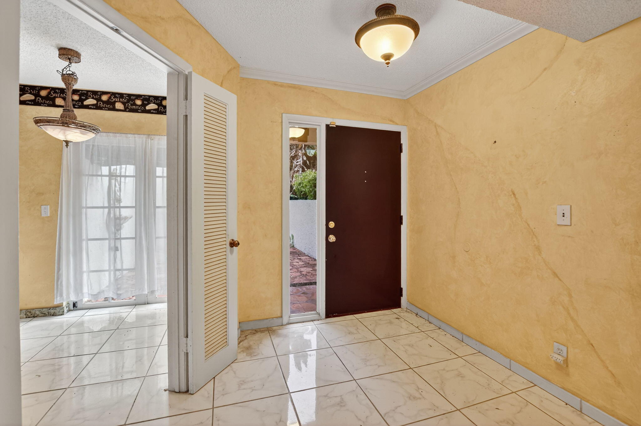6758 Canary Palm Circle Boca Raton, FL 33433 - Photo 6 of 55 3-web-or-mls-002_DSC_1206