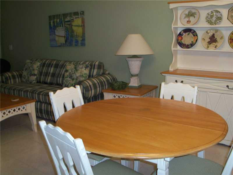 75 Gulfstream Road, Unit 202B Dania Beach, FL 33004 - Photo 7 of 29 Dining Room