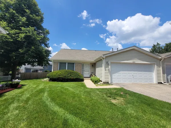 $395,000 | 664 Claridge Circle, Hoffman Estates, IL 60169
