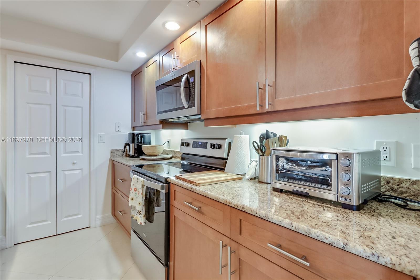 3000 North Ocean Drive, Unit 10B Riviera Beach, FL 33404 - Photo 12 of 31