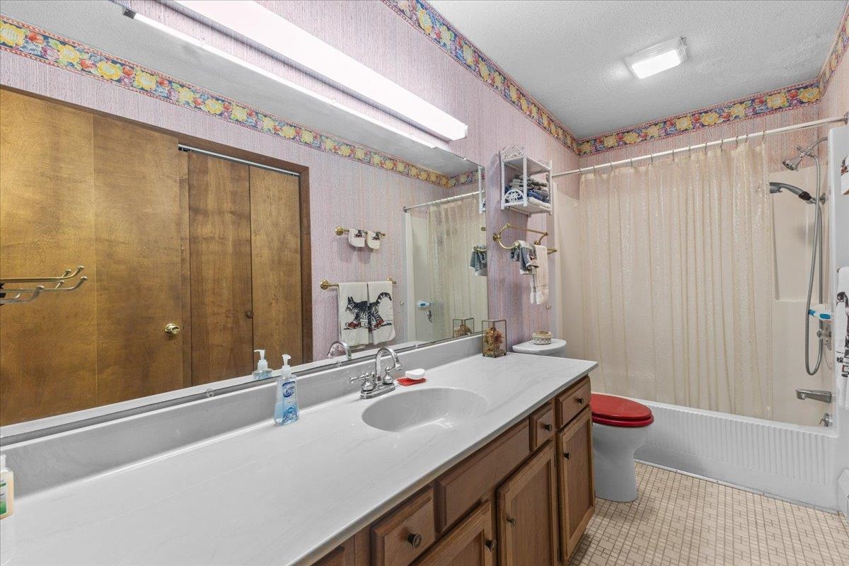 215 Highway 7 Milton, VT 05468 - Photo 26 of 47