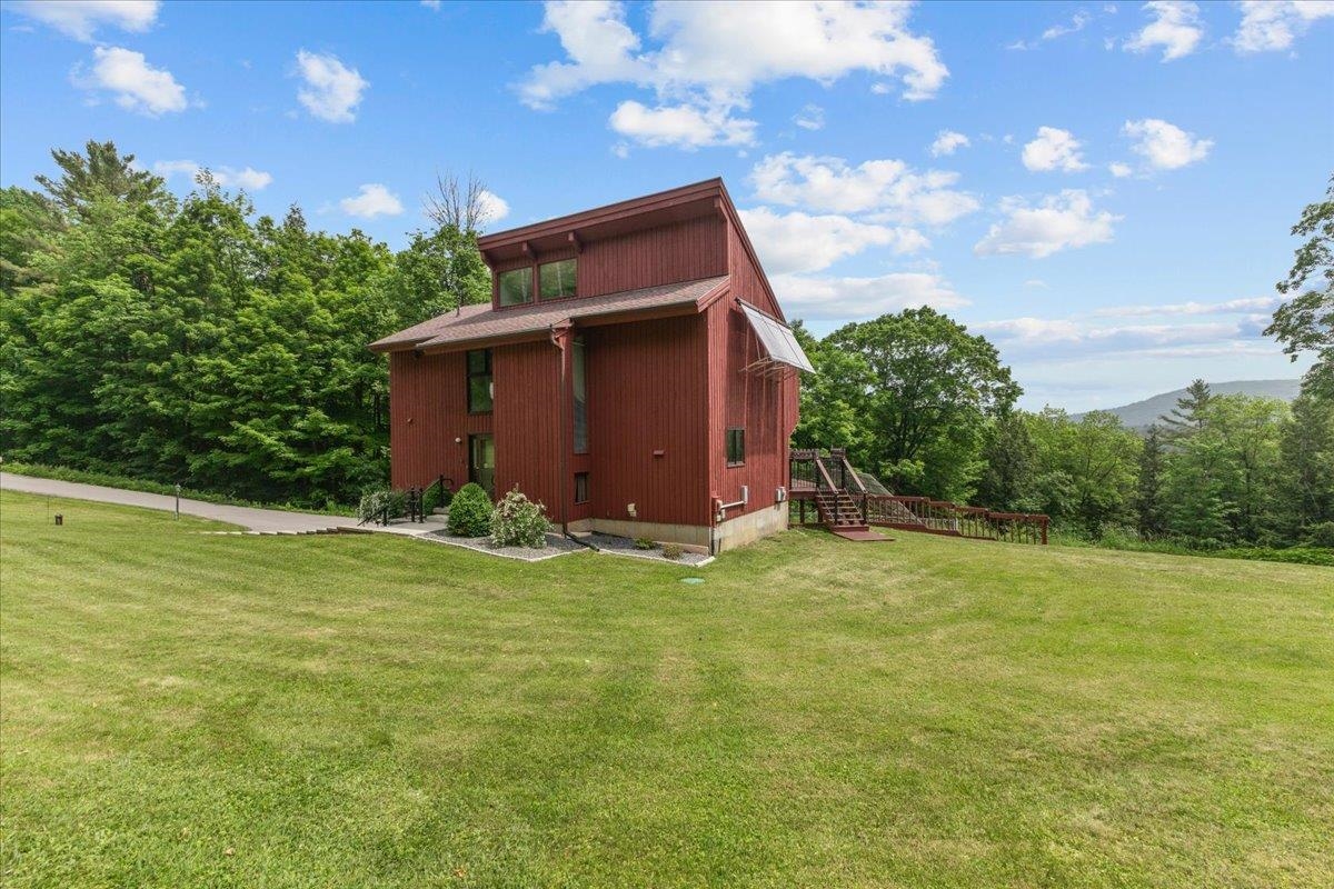215 Highway 7 Milton, VT 05468 - Photo 4 of 47