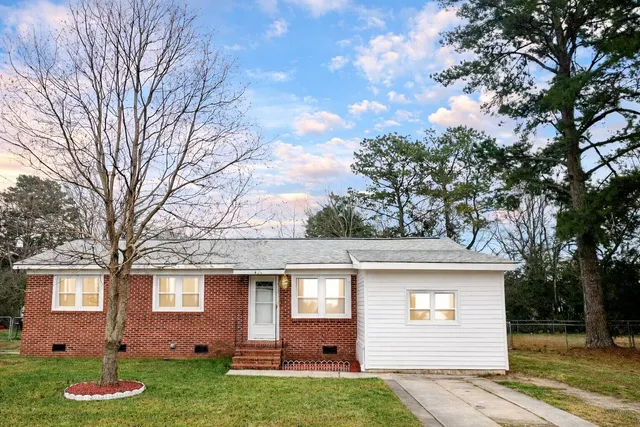 $279,000 | 426 Clarine Drive, Goose Creek, SC 29445