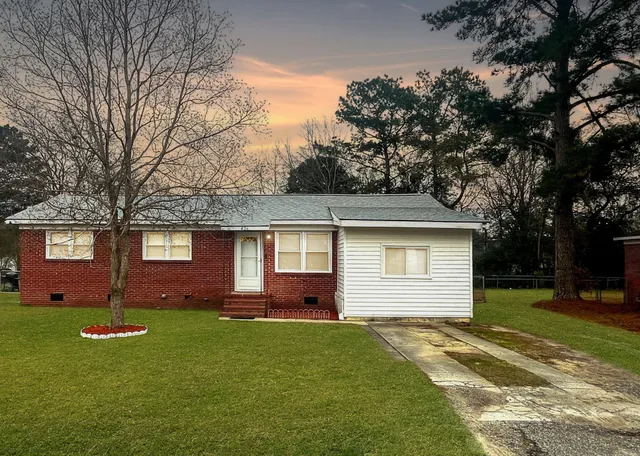 $279,000 | 426 Clarine Drive, Goose Creek, SC 29445