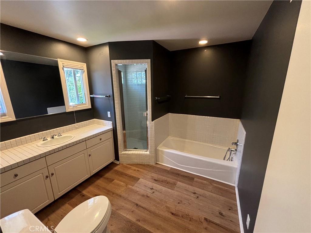 591 Mountain Road Laguna Beach, CA 92651 - Photo 12 of 17 Full bath