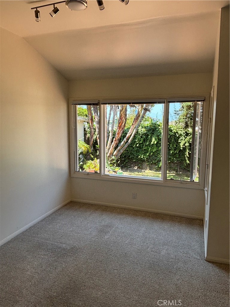 591 Mountain Road Laguna Beach, CA 92651 - Photo 14 of 17