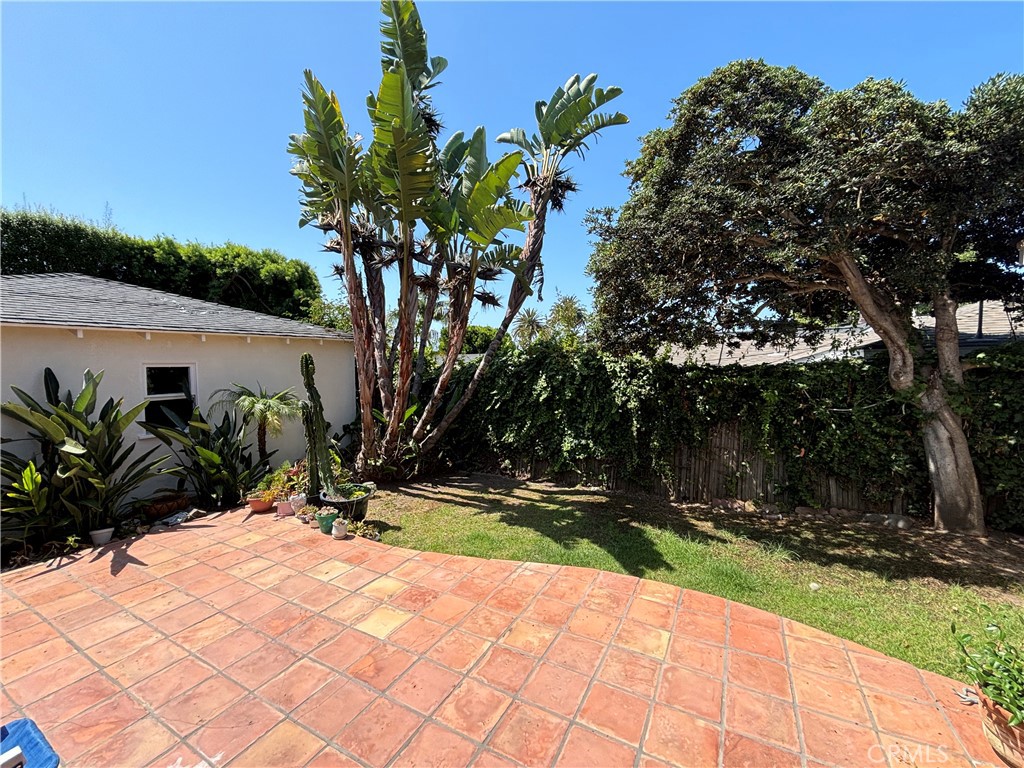 591 Mountain Road Laguna Beach, CA 92651 - Photo 4 of 17