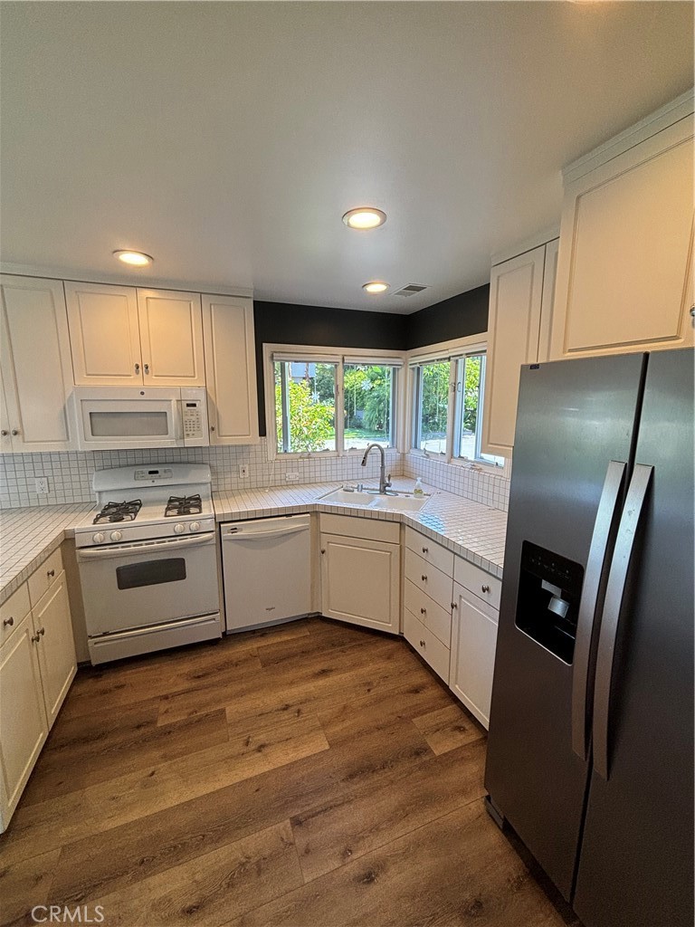 591 Mountain Road Laguna Beach, CA 92651 - Photo 6 of 17