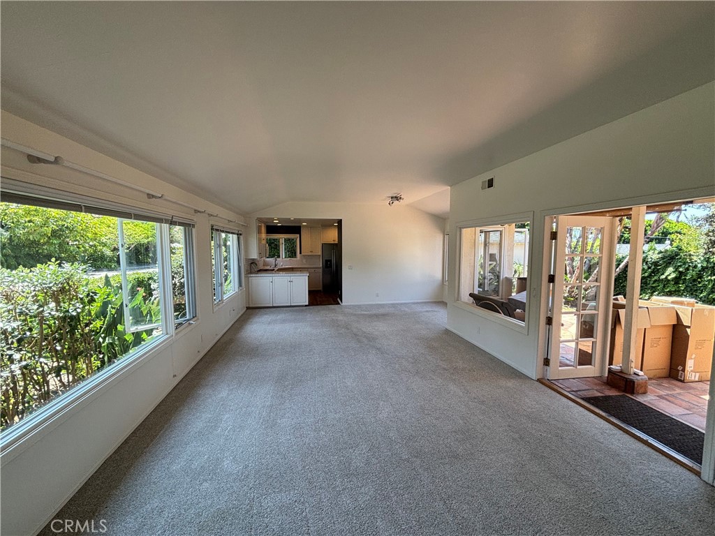 591 Mountain Road Laguna Beach, CA 92651 - Photo 7 of 17 living room/kitchen