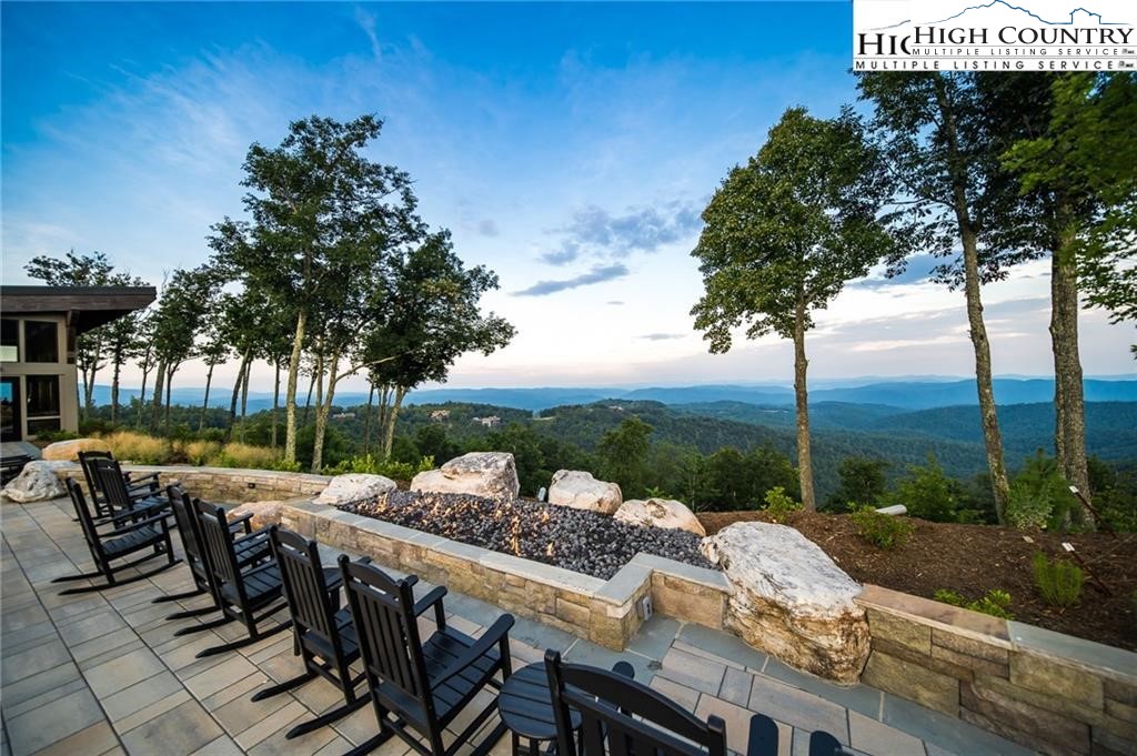 1319 Roundleaf Lane Ferguson, NC 28624 - Photo 11 of 20