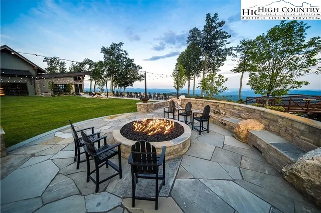 $299,000 | 1319 Roundleaf Lane, Ferguson, NC 28624