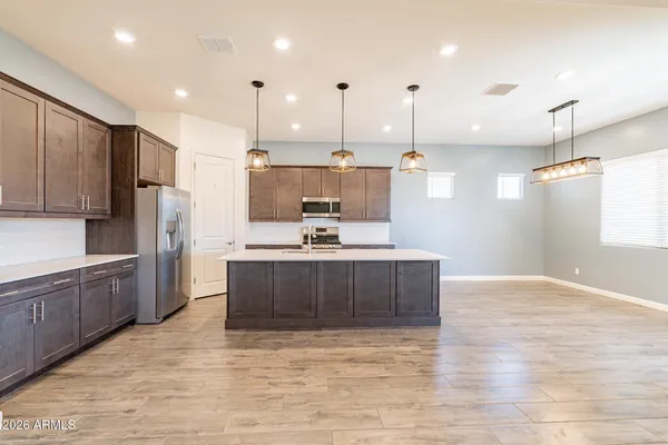 $2,300 | 2811 West Pollack Street, Phoenix, AZ 85041