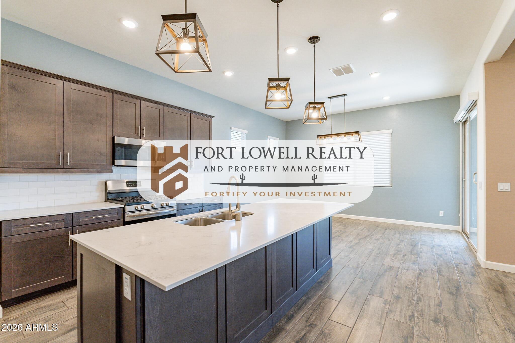 2811 West Pollack Street Phoenix, AZ 85041 - Photo 13 of 43 original (12)_watermarked_FLR