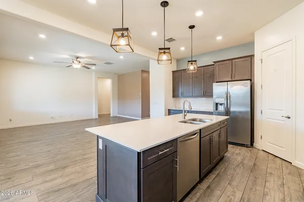 $2,300 | 2811 West Pollack Street, Phoenix, AZ 85041